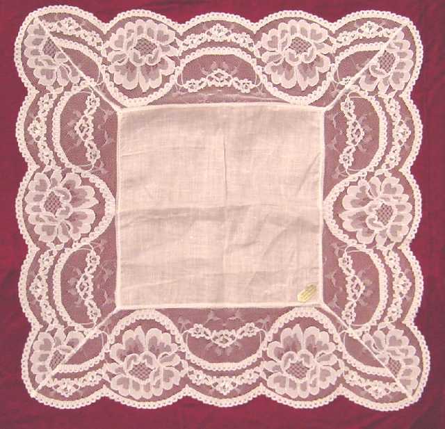 Grand French Lace & Linen Vintage Hanky