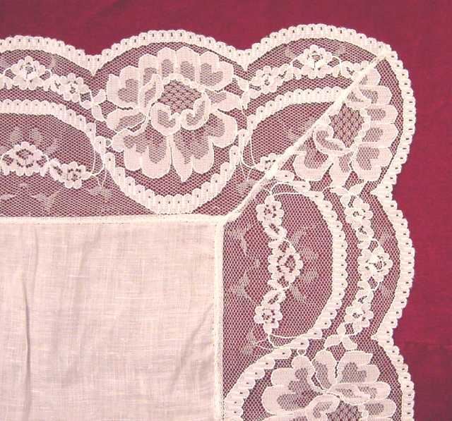 Grand French Lace & Linen Vintage Hanky